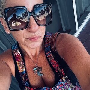 Meet your Posher, Summer